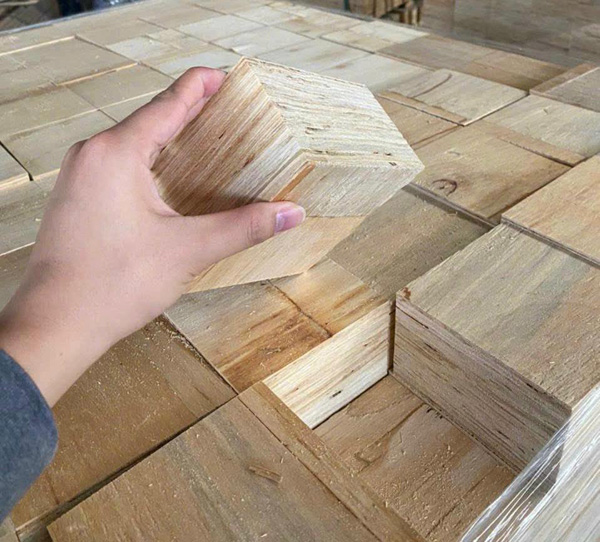 Chân cục pallet ván ép