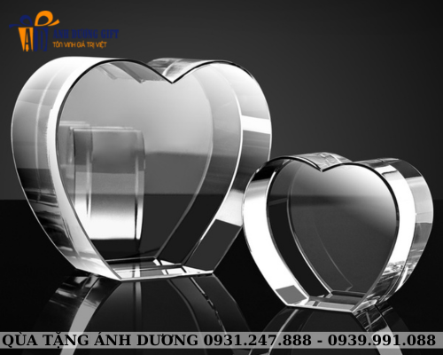 Chặn giấy để bàn pha lê C019