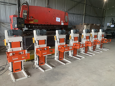 Máy nâng hạ sản phẩm lắp ráp