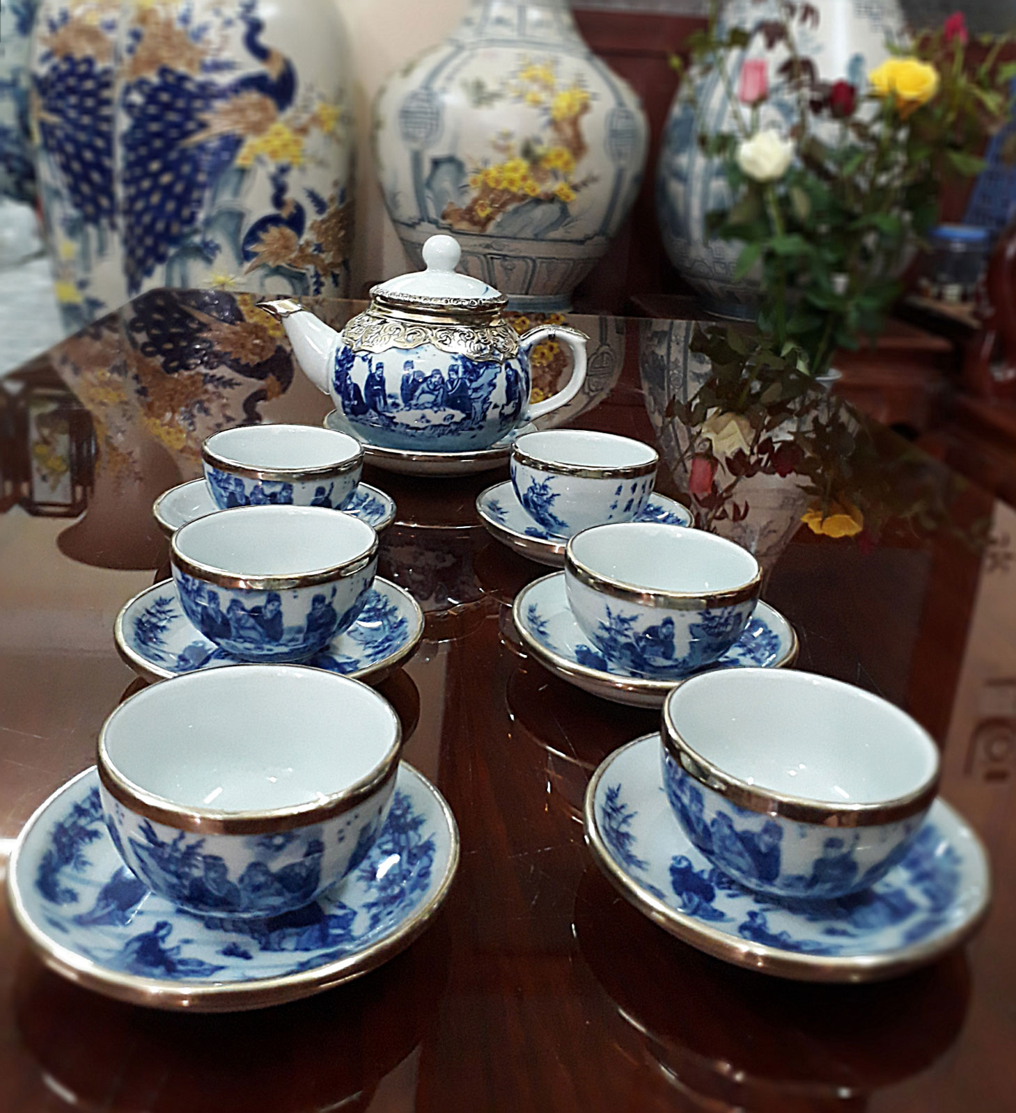 Ấm chén Bát Tràng bọc đồng