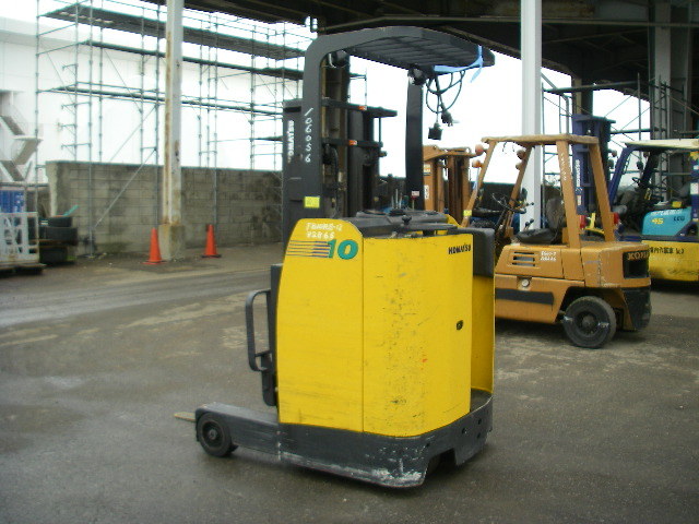 Komatsu FB10RS