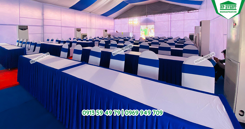 Cho thuê bàn đại biểu