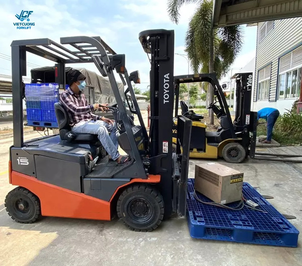 Dịch vụ cho thuê xe nâng
