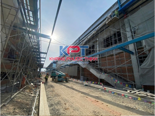 Xe nâng người