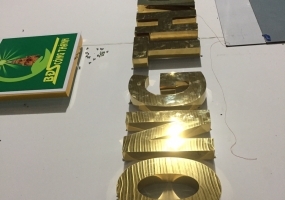 Chữ đồng nổi