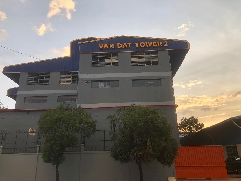 Bảng hiệu chữ nổi