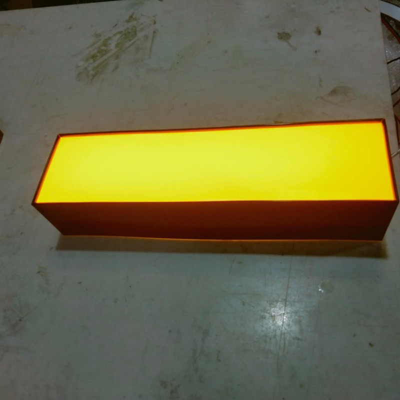 Chữ nổi có đèn