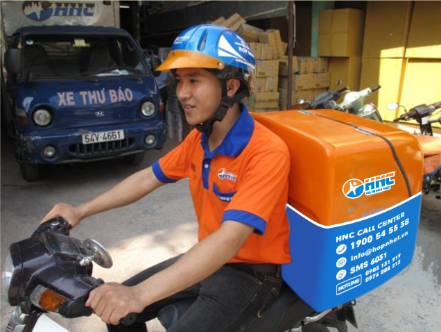 Chuyển phát nhanh hỏa tốc