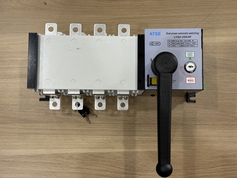 Chuyển nguồn tự động 3 pha 12A ATS 4P 125A 250A