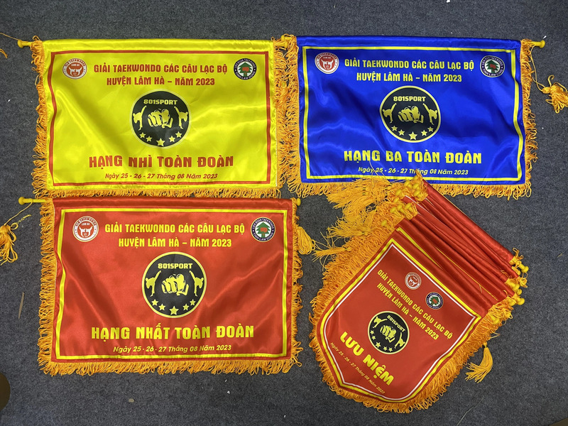 Cờ lưu niệm
