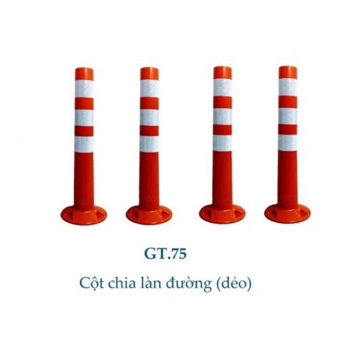 Cọc chia làn đường
