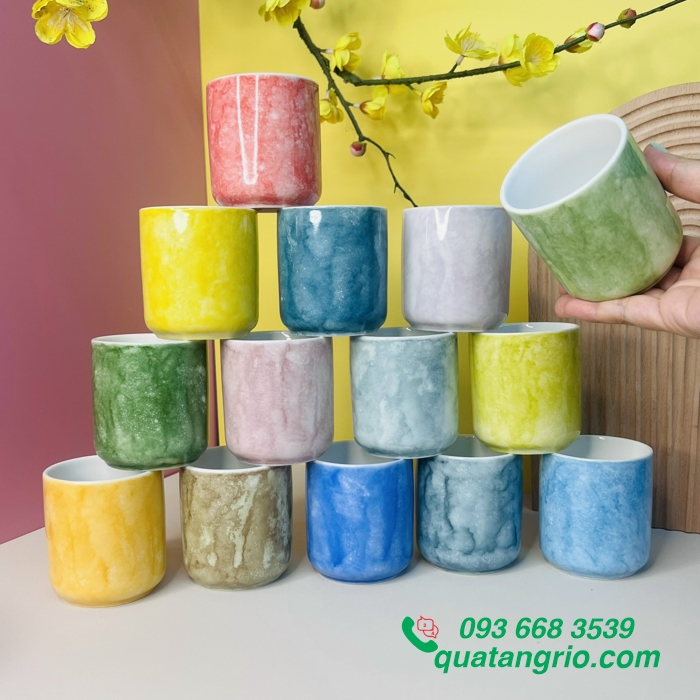 Cốc sứ trụ vân đá