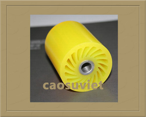 Con lăn PU kéo giấy carton
