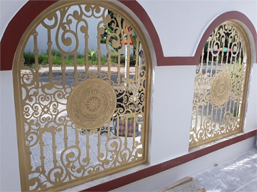 Sơn tĩnh điện cổng
