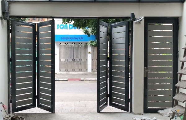 Cổng tự động mở 4 cánh