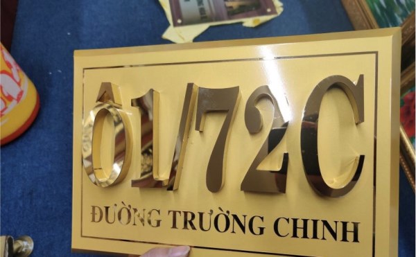 Bảng hiệu công ty, số nhà