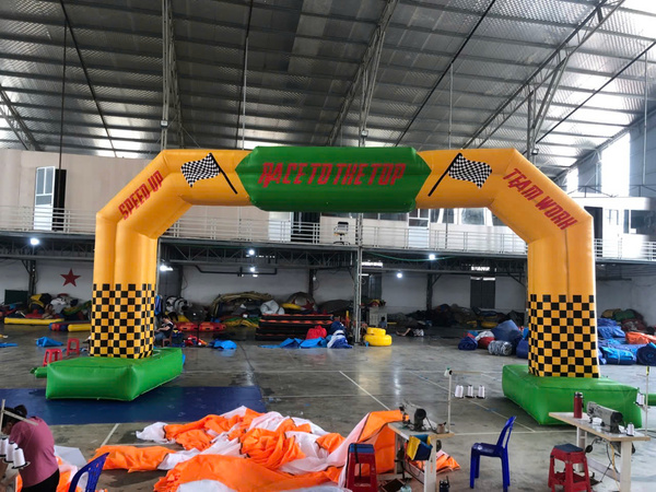 Cổng hơi sự kiện