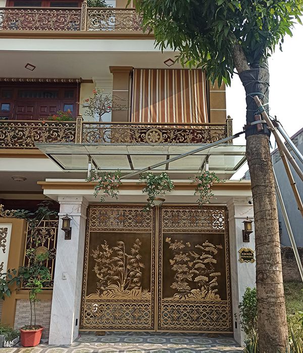 Cổng nhôm đúc biệt thự