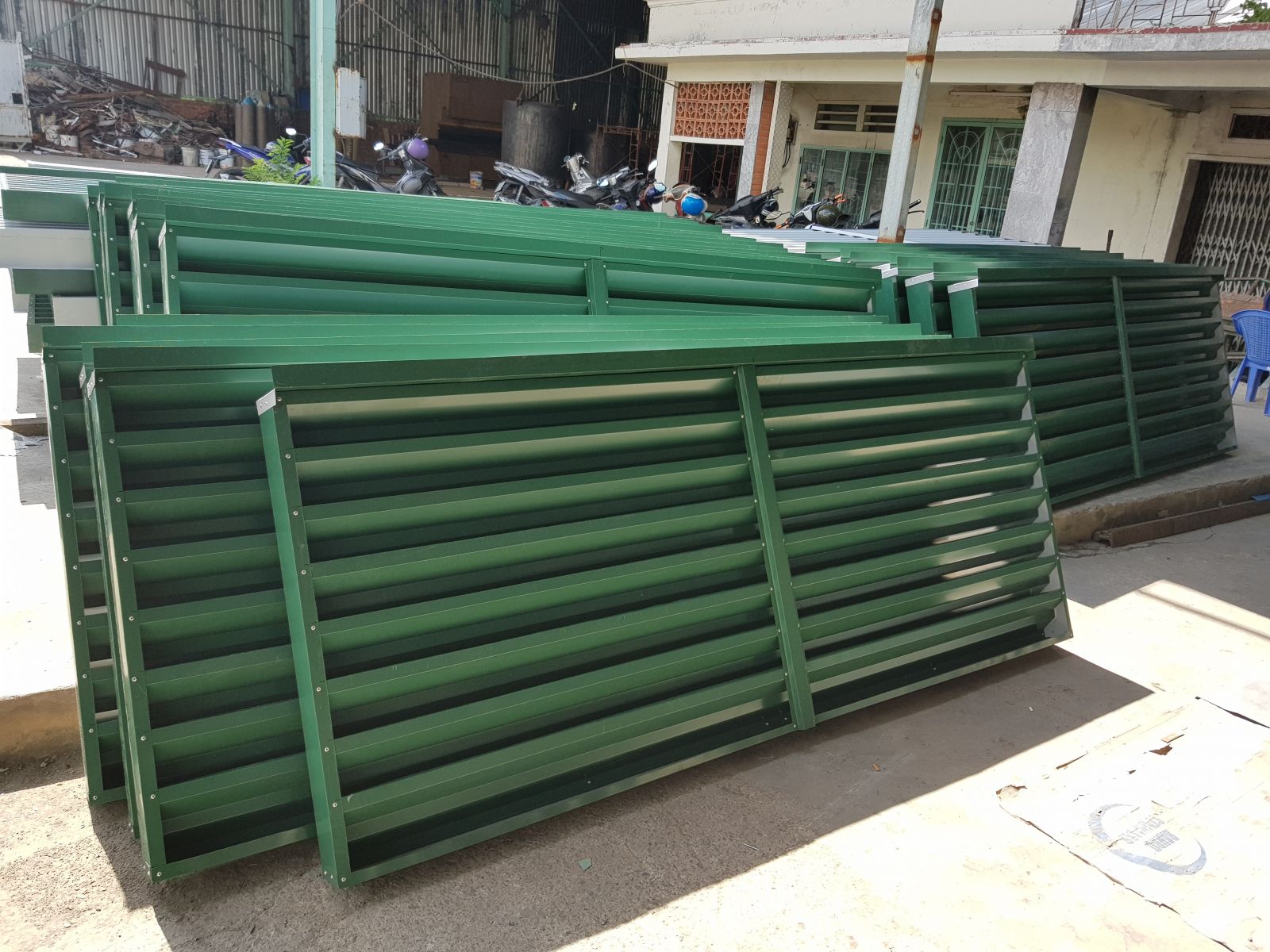 Công trình lắp lam gió