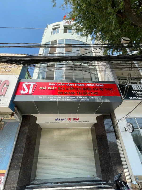 Công trình nhà sách Sự Thật