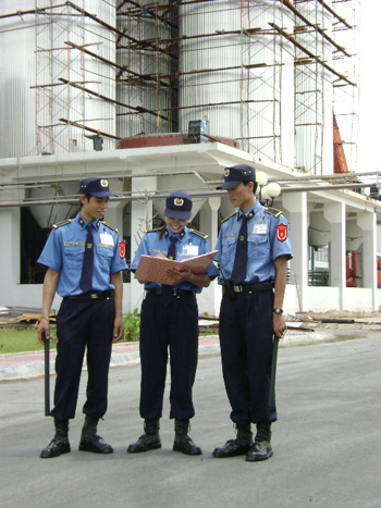 Bảo vệ tòa nhà