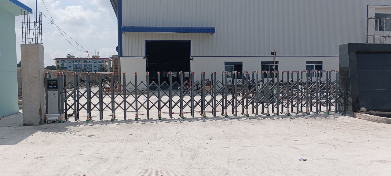 Cổng xếp nhôm