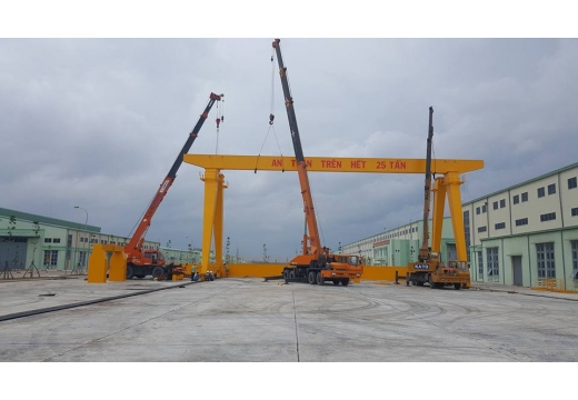 Cổng trục