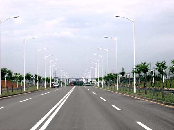 Cột thép rời cần