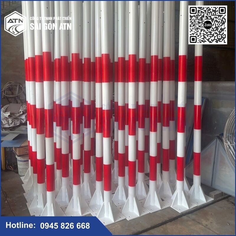 Cột biển báo giao thông