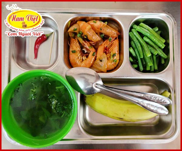 Cốt lết ram hành, cá rô kho tiêu, tôm rim
