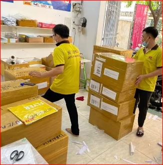 chuyển phát nhanh hàng hóa