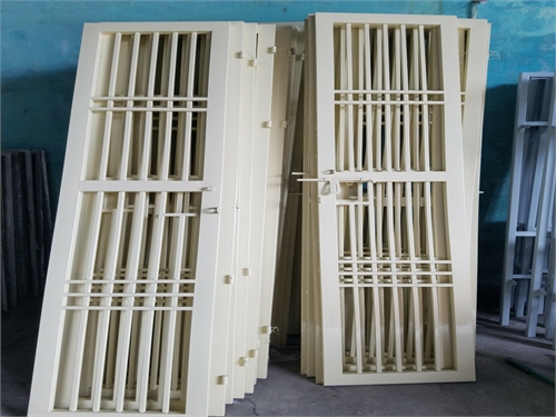 Cửa gỗ