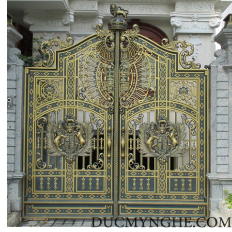 Cửa cổng nhôm đúc