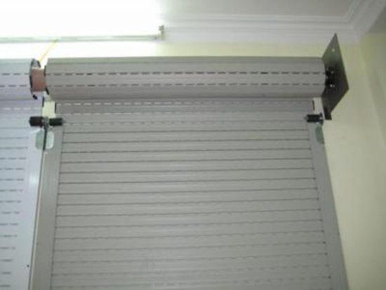 Cửa cuốn khe thoáng Wintec T 48S