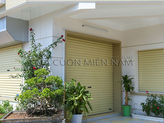 Cửa cuốn tấm liền AP Austdoor 0.51mm