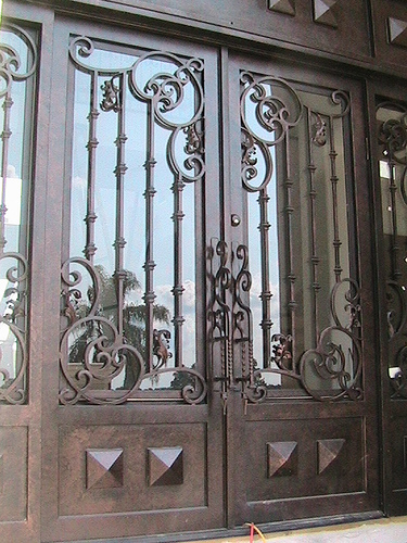 Cửa đi