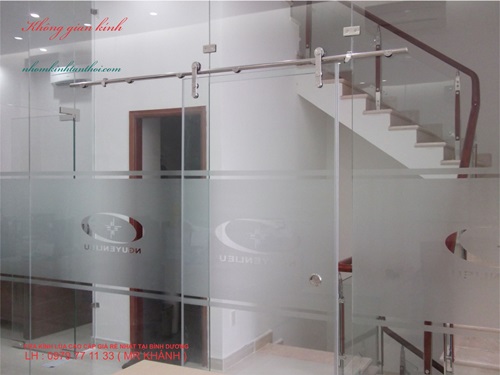 Cửa kính cường lực