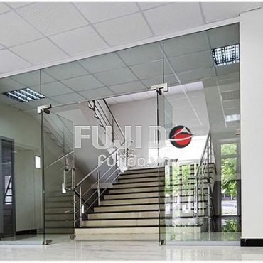 Cửa thủy lực khung bao inox