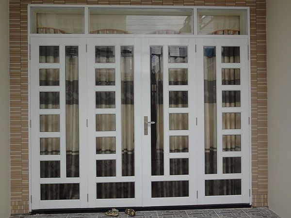 Cửa nhôm kính bình dân