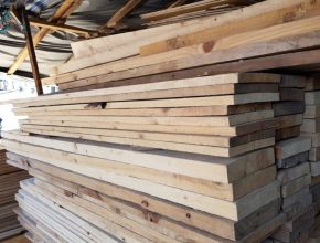 Cưa xẻ gỗ xuất khẩu theo yêu cầu