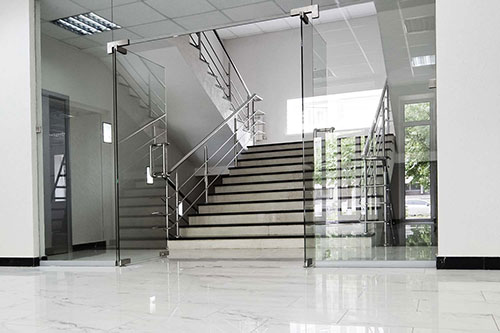 Cửa bản lề sàn