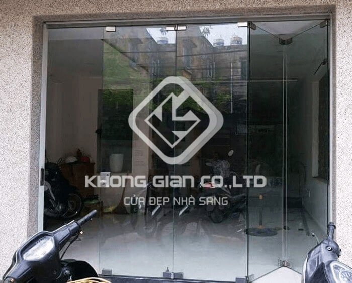 Cửa kính cường lực