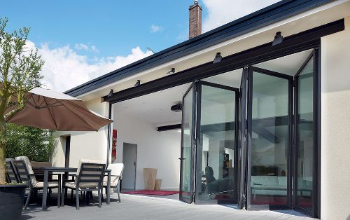 Cửa đi nhôm Xingfa xếp gấp 5 cánh