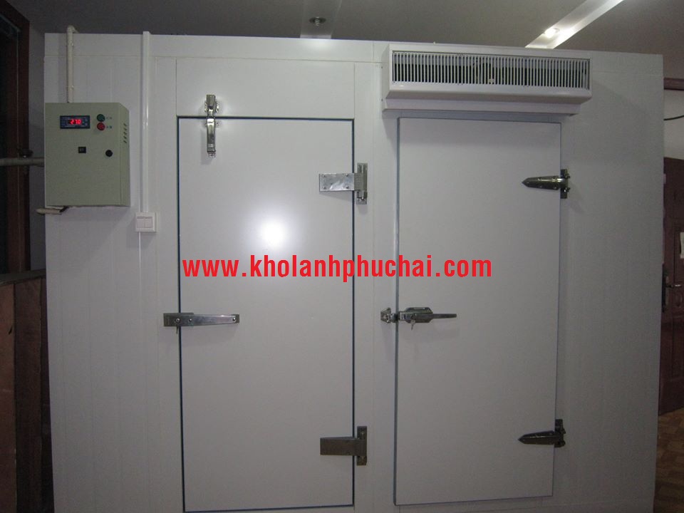Cửa kho lạnh