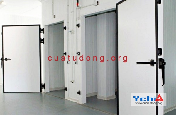 Cửa kho lạnh