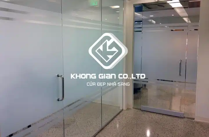 Cửa kính cường lực