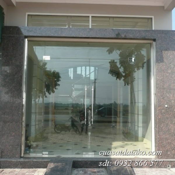 Cửa kính cường lực