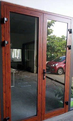 Cửa nhôm kính