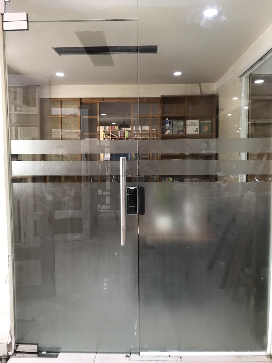 Cửa nhôm kính