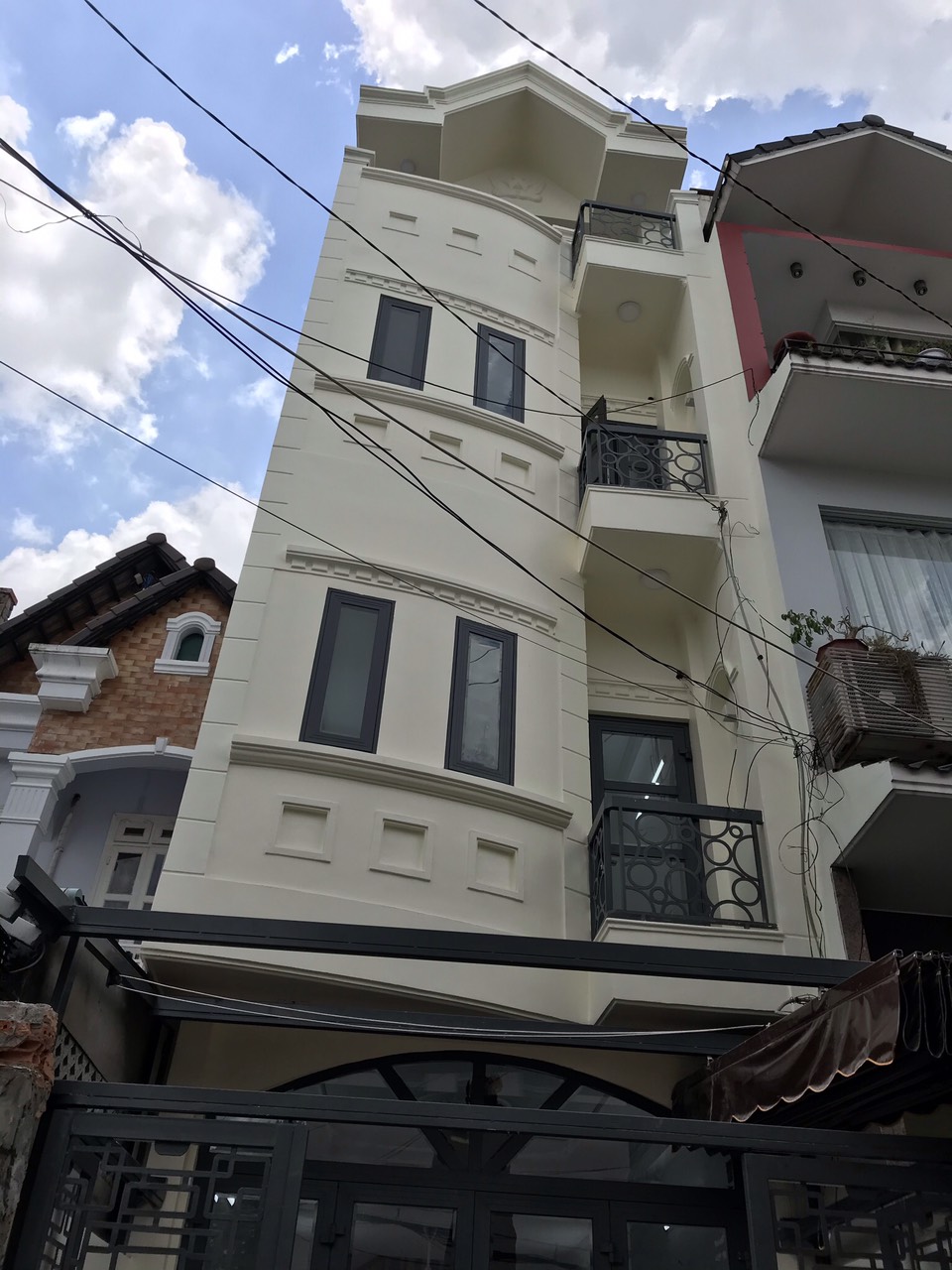 Cửa nhôm kính